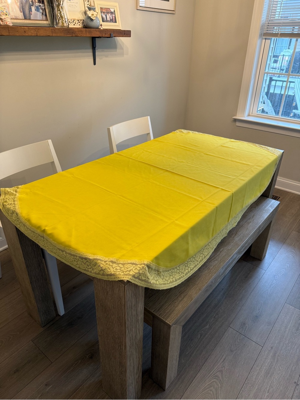 Vintage Handmade Yellow Oval Tablecloth w/ Lace Trim 48” x 66” Cottage Farmhouse